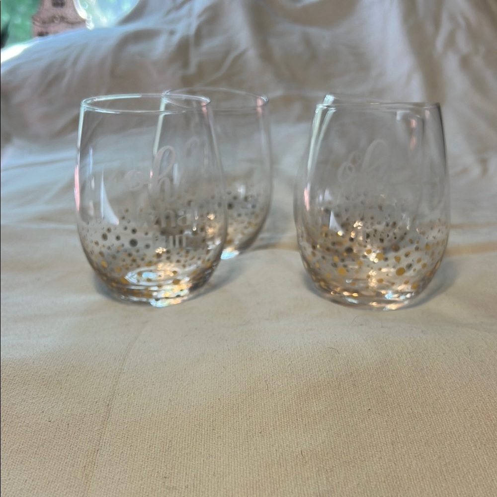 Festive glasses. Wine water cocktails “ Oh what Fun”  set of 4